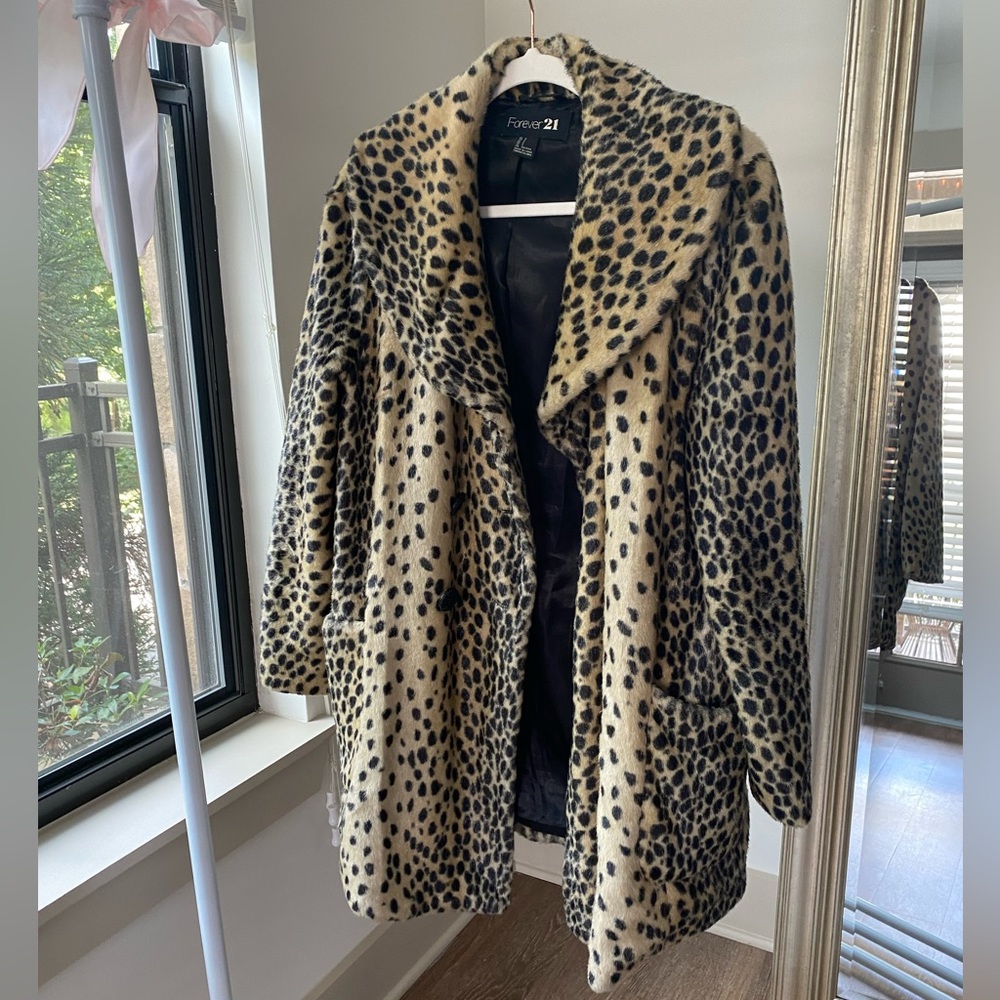 Faux Fur Leopard Print Coat